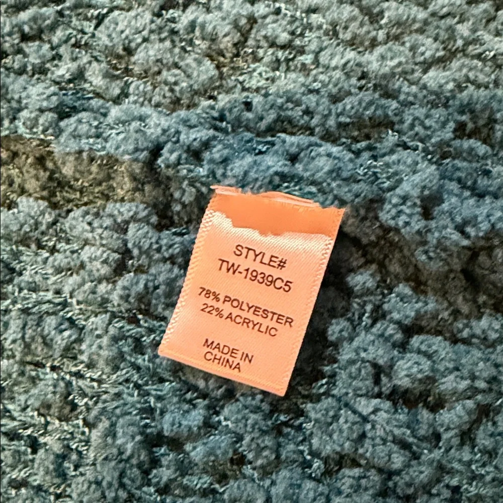 #83. Zenana Outfitters Teal popcorn Textured Sweater xl - Picture 6 of 8